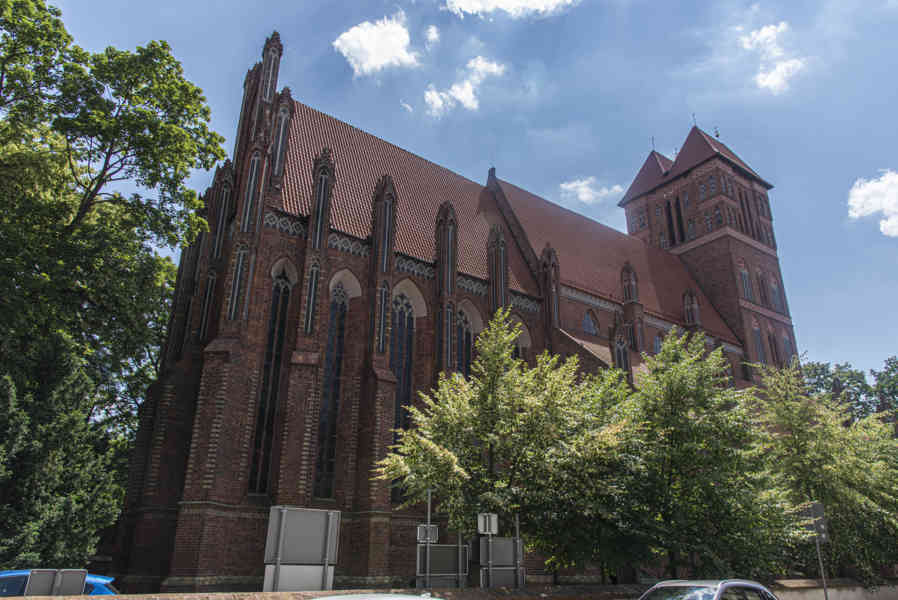 Polonia - Torun 068 - iglesia de San Jacob.jpg